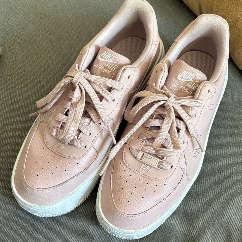 Nike Blush Pink Air Force 1